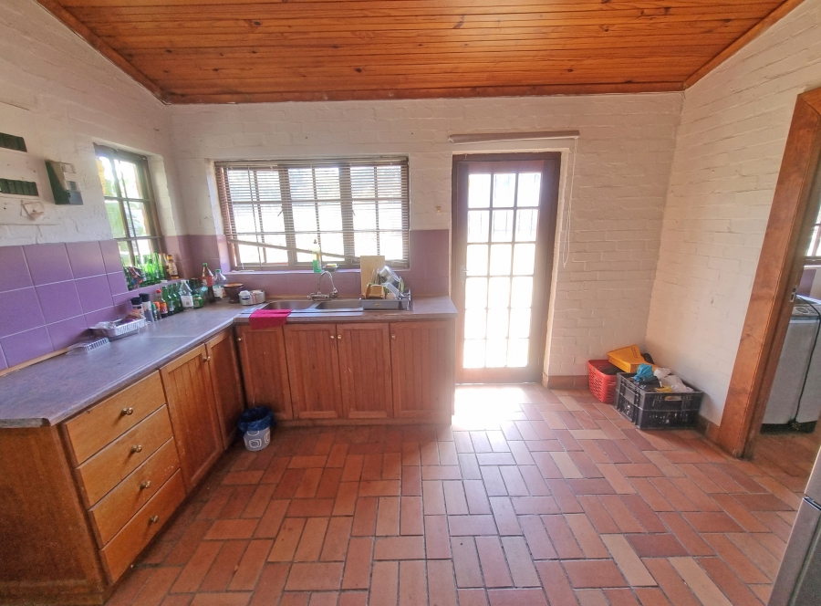 To Let 5 Bedroom Property for Rent in Brentwood Park Western Cape